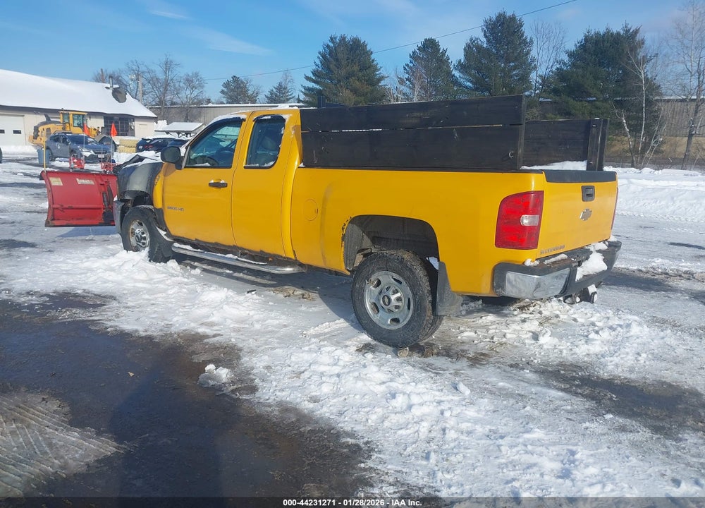 2011 CHEVROLET SILVERADO 2500HD WORK TRUCK VIN: 1GC2KVCG2BZ317298