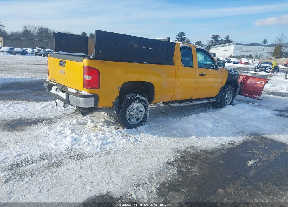 2011 CHEVROLET SILVERADO 2500HD WORK TRUCK VIN: 1GC2KVCG2BZ317298