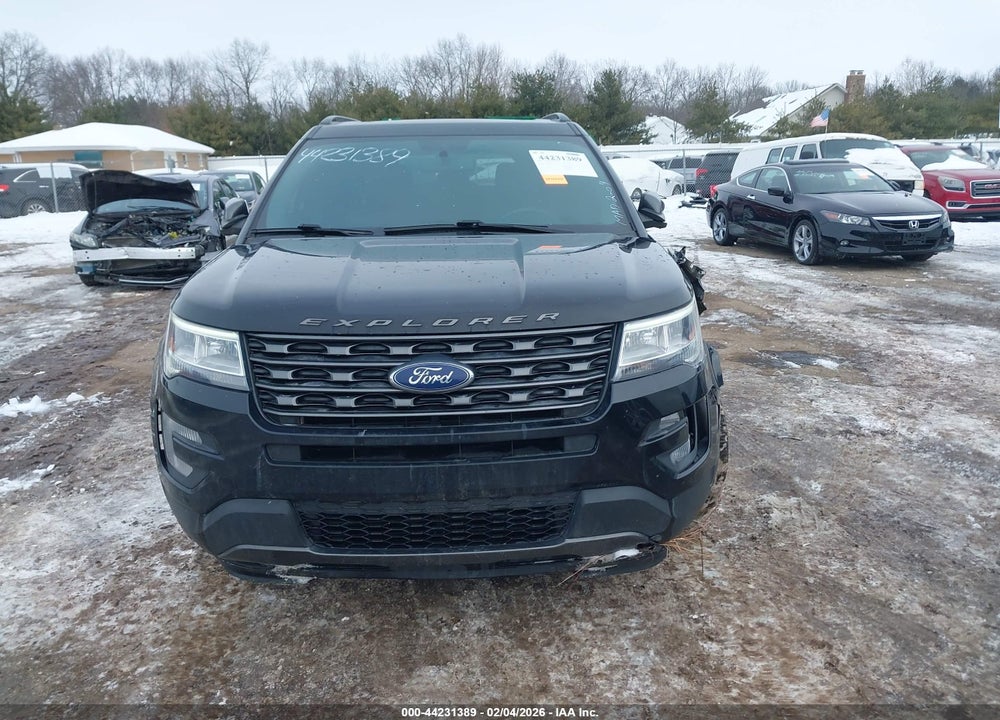2017 FORD EXPLORER XLT VIN: 1FM5K8D89HGD96958