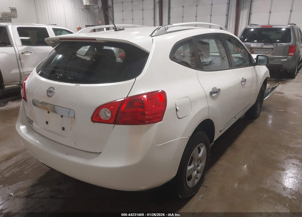 2014 NISSAN ROGUE SELECT S VIN: JN8AS5MT2EW616713