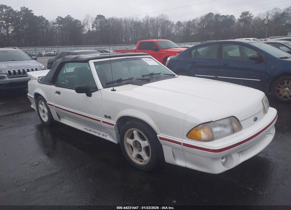 1989 FORD MUSTANG VIN: 1FABP45E5KF126327