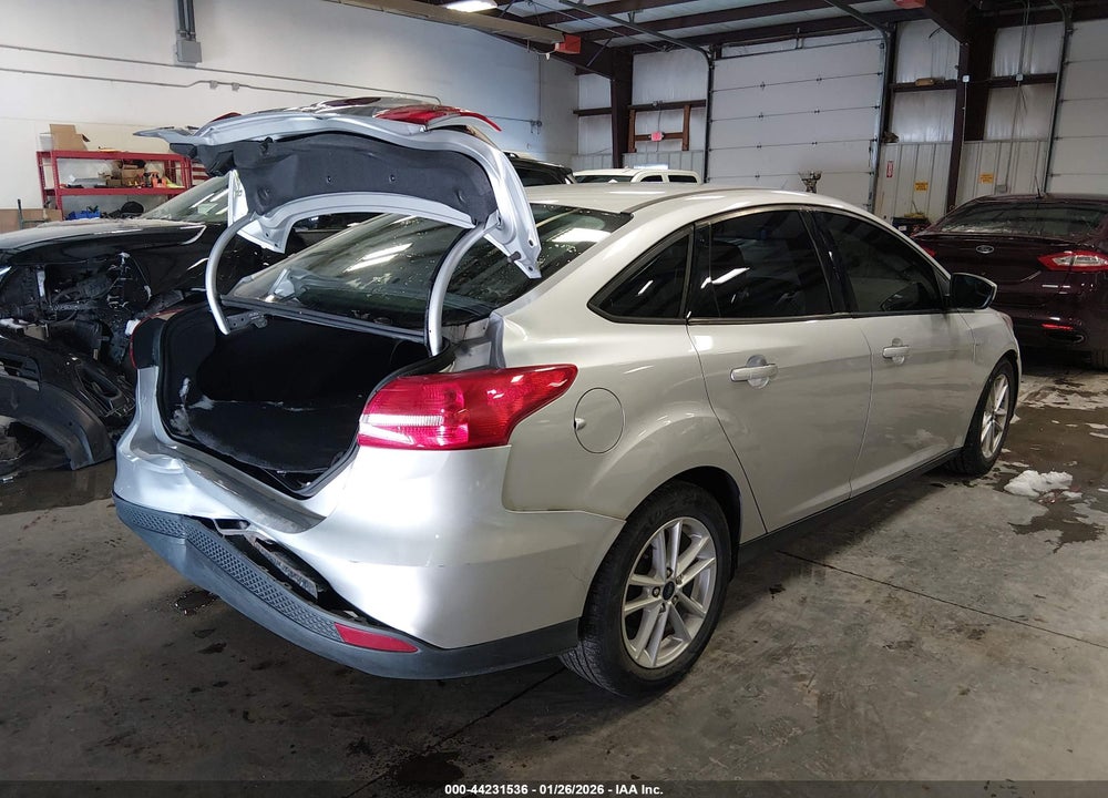 2018 FORD FOCUS SE VIN: 1FADP3F25JL224720