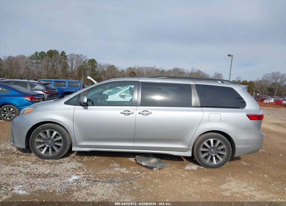 2019 TOYOTA SIENNA LIMITED PREMIUM 7 PASSENGER VIN: 5TDYZ3DC6KS995527