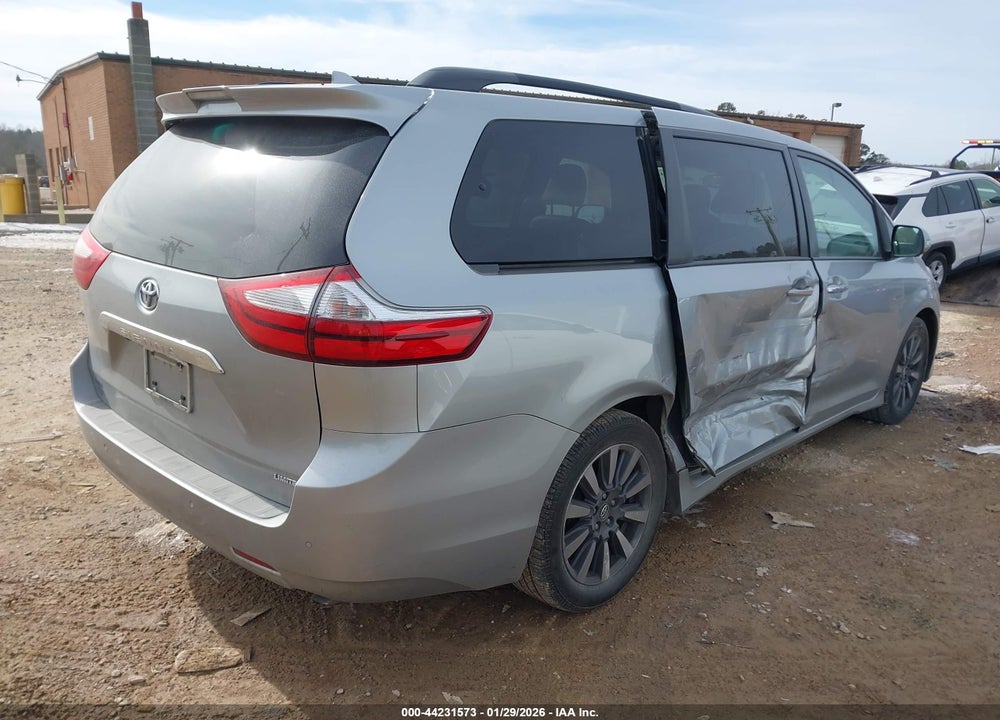 2019 TOYOTA SIENNA LIMITED PREMIUM 7 PASSENGER VIN: 5TDYZ3DC6KS995527