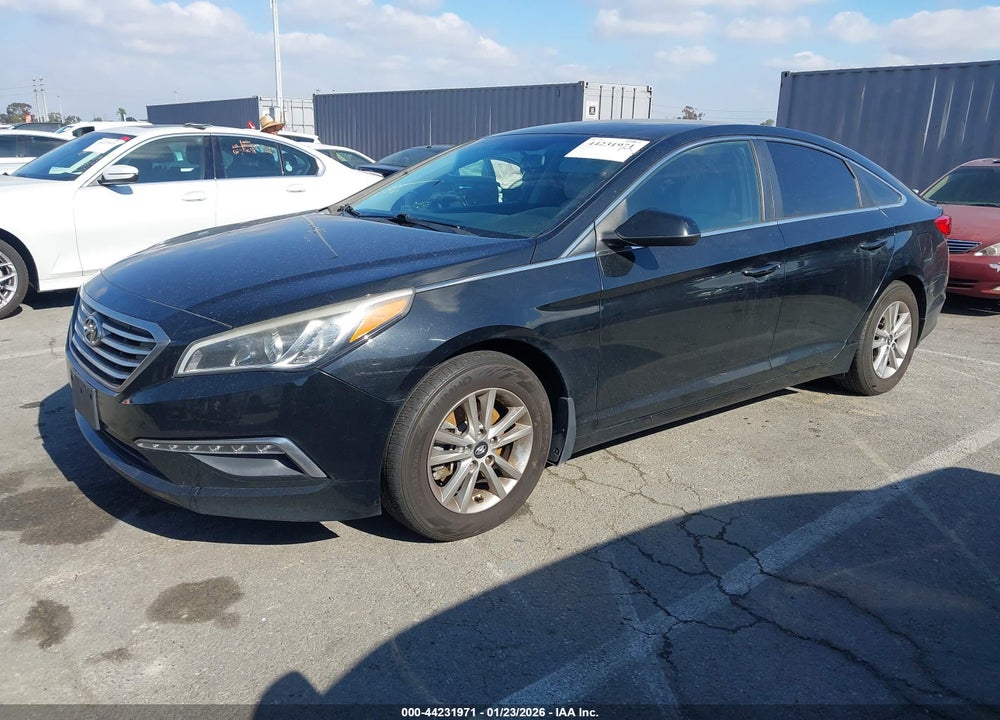 2015 HYUNDAI SONATA SE VIN: 5NPE24AF1FH254404
