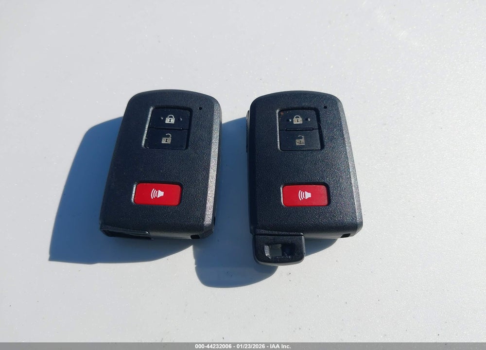 2017 TOYOTA PRIUS V TWO VIN: JTDZN3EU3HJ059099