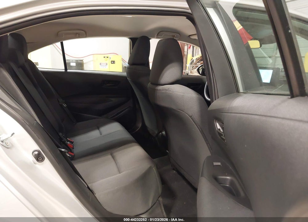 2026 TOYOTA COROLLA LE VIN: 5YFB4MDE1TP367185