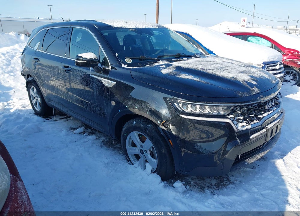 2022 KIA SORENTO LX VIN: 5XYRGDLC2NG149558