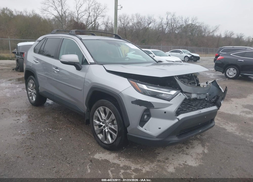 2022 TOYOTA RAV4 XLE PREMIUM VIN: 2T3C1RFV7NC200881