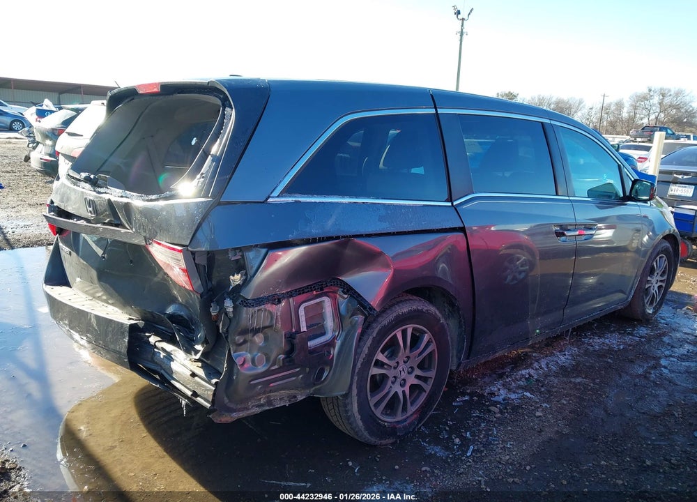 2013 HONDA ODYSSEY EX-L VIN: 5FNRL5H62DB056128
