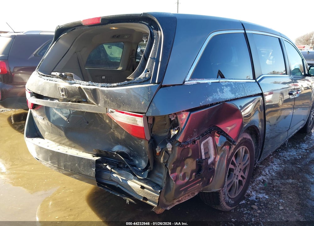 2013 HONDA ODYSSEY EX-L VIN: 5FNRL5H62DB056128