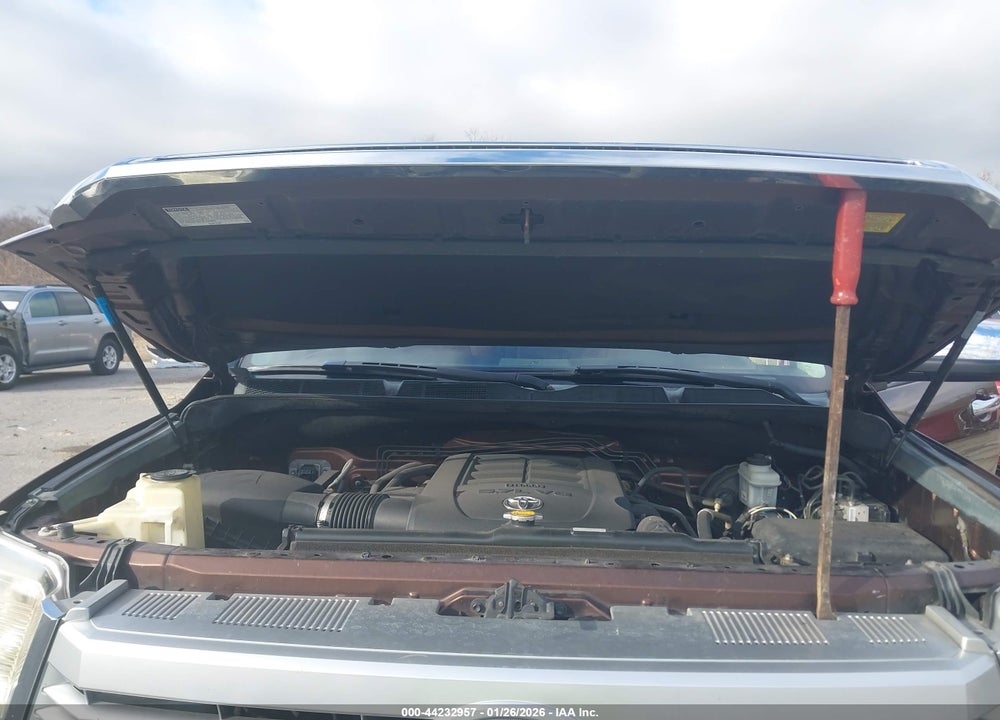 2015 TOYOTA TUNDRA 1794 5.7L V8 VIN: 5TFAW5F13FX437183