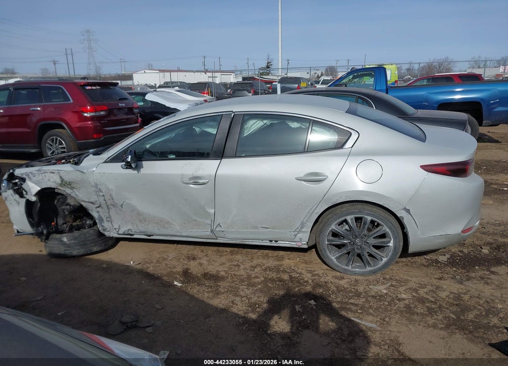 2025 MAZDA 3 2.5 S SELECT SPORT VIN: JM1BPABMXS1760590