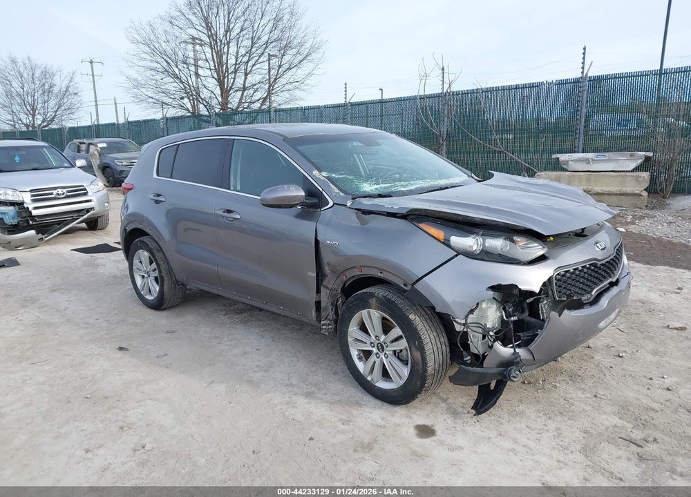 2018 KIA SPORTAGE LX VIN: KNDPMCAC0J7314835