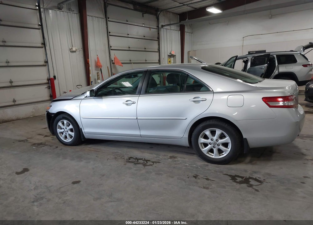 2011 TOYOTA CAMRY LE VIN: 4T1BF3EK1BU231855