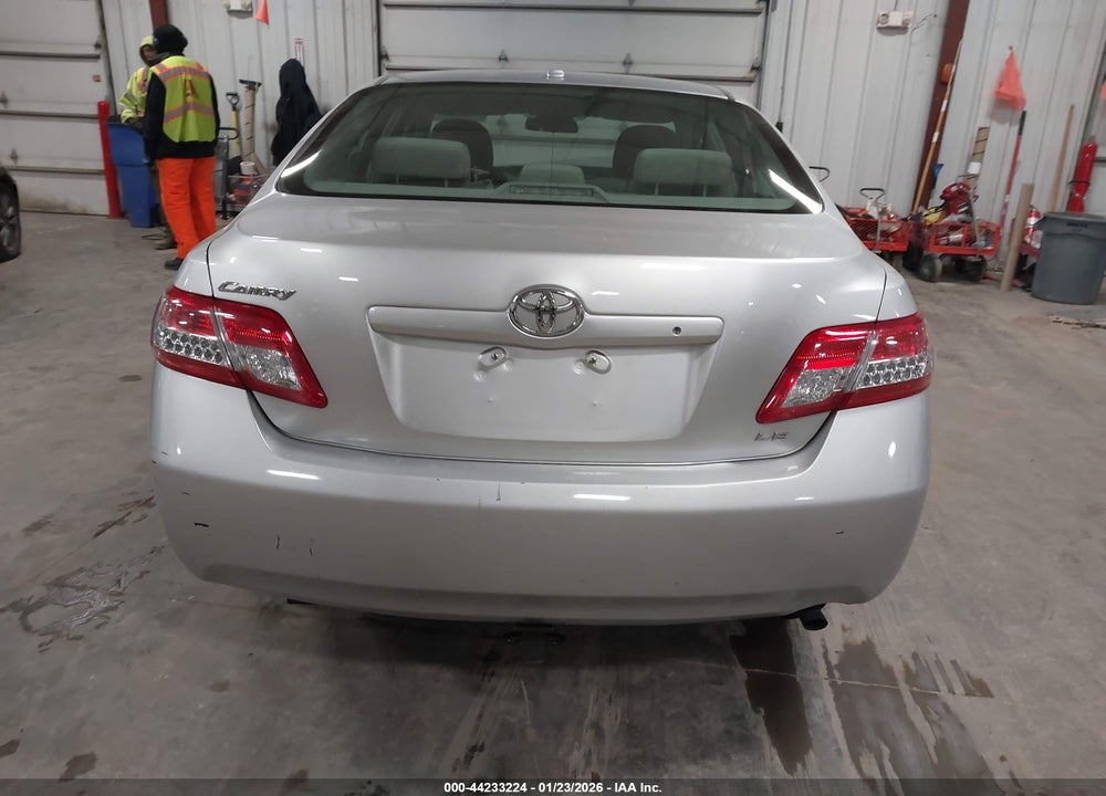 2011 TOYOTA CAMRY LE VIN: 4T1BF3EK1BU231855