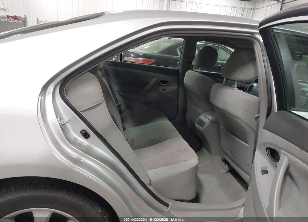 2011 TOYOTA CAMRY LE VIN: 4T1BF3EK1BU231855