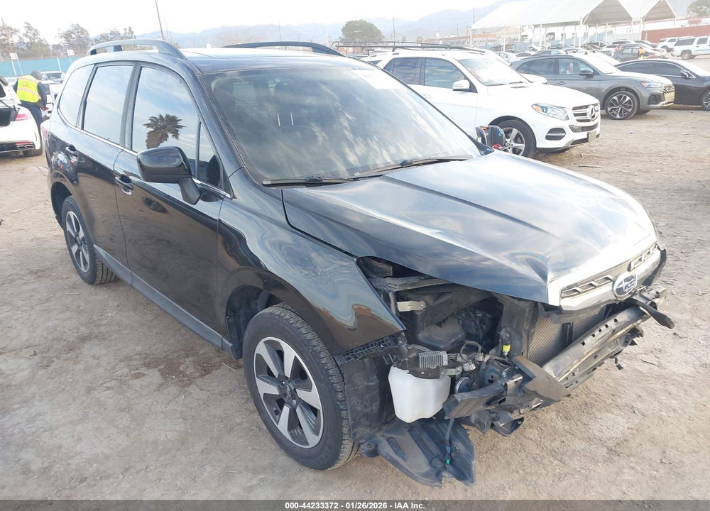 2017 SUBARU FORESTER 2.5I LIMITED VIN: JF2SJAJC7HH811877