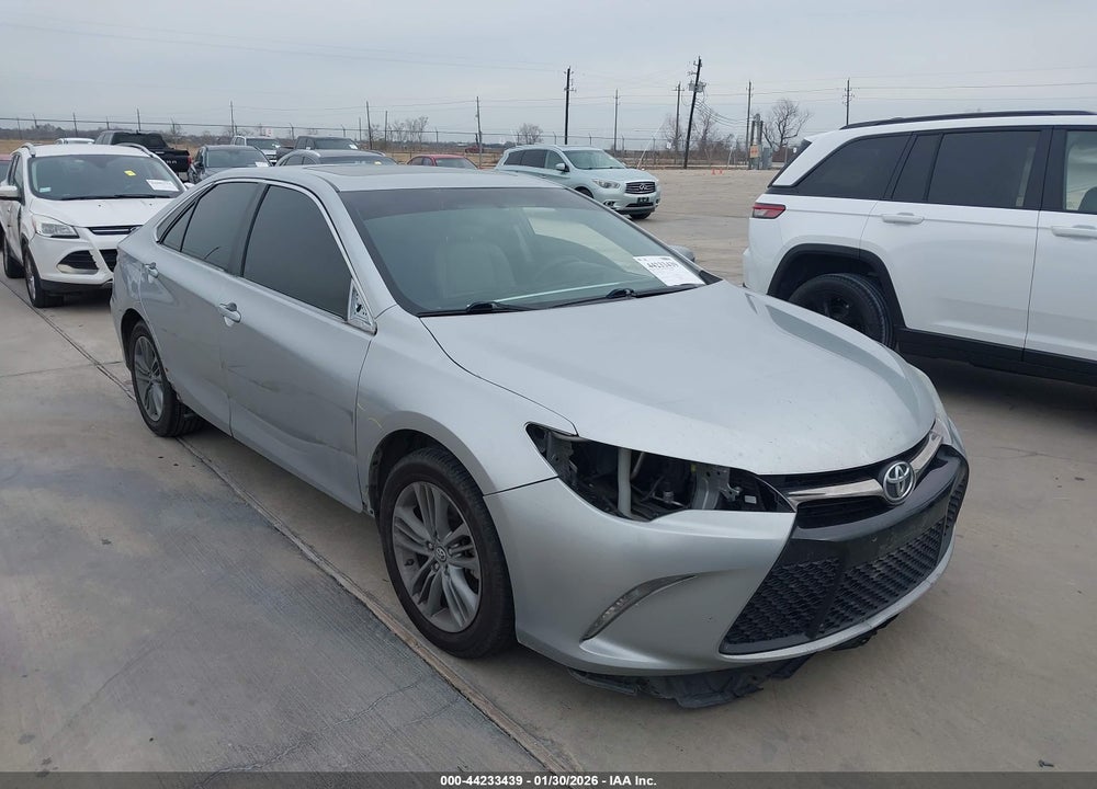 2015 TOYOTA CAMRY SE VIN: 4T1BF1FK2FU488919