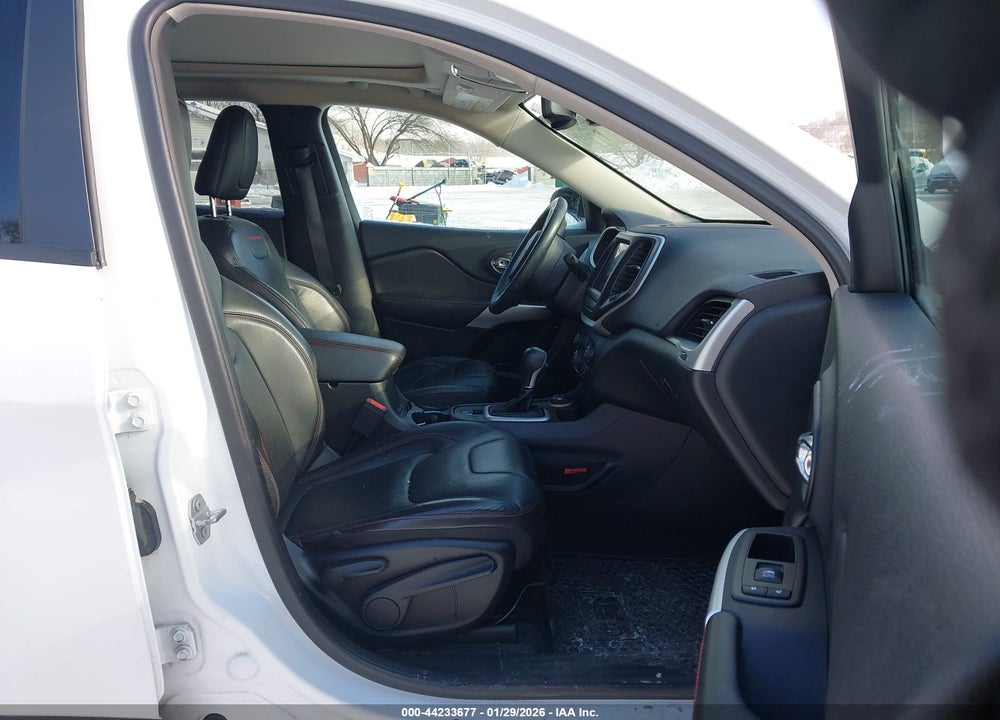 2018 JEEP CHEROKEE TRAILHAWK 4X4 VIN: 1C4PJMBX3JD525612