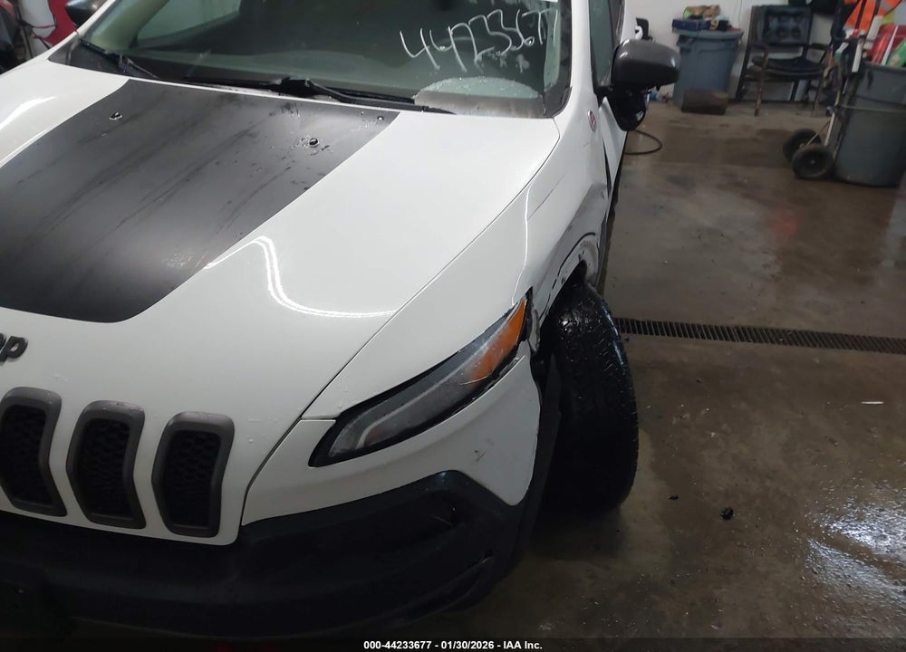 2018 JEEP CHEROKEE TRAILHAWK 4X4 VIN: 1C4PJMBX3JD525612