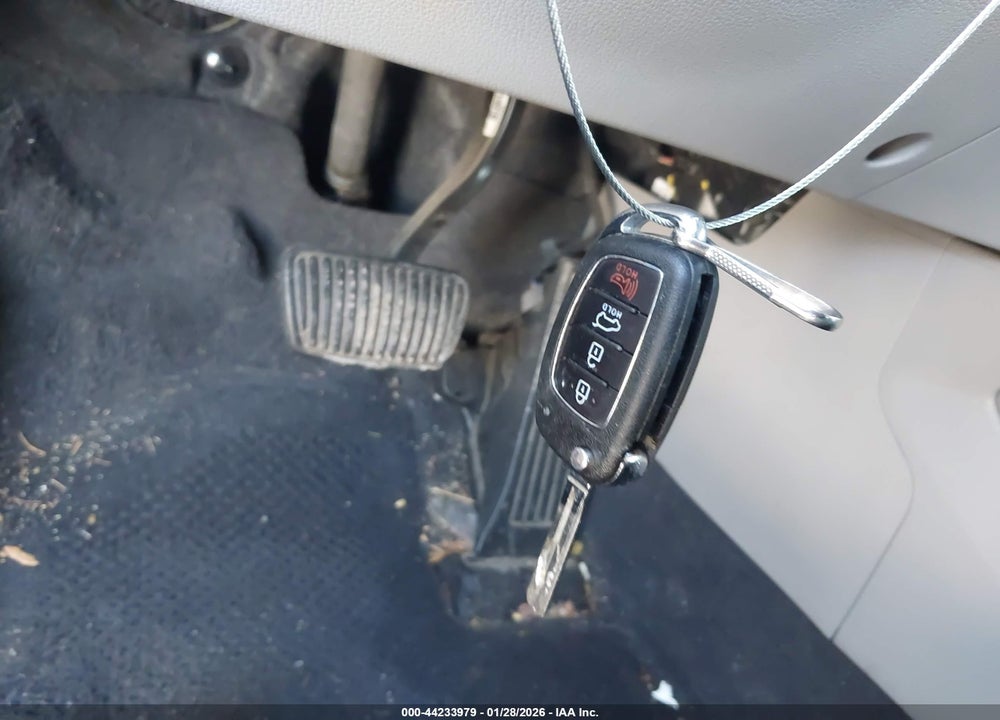 2018 HYUNDAI TUCSON SE VIN: KM8J2CA4XJU702317