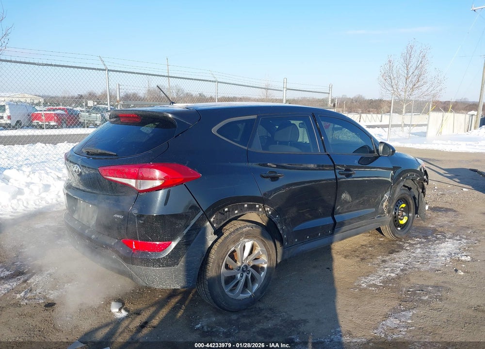 2018 HYUNDAI TUCSON SE VIN: KM8J2CA4XJU702317