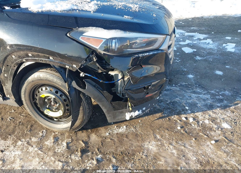 2018 HYUNDAI TUCSON SE VIN: KM8J2CA4XJU702317
