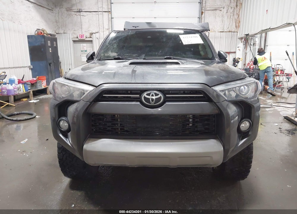 2020 TOYOTA 4RUNNER TRD OFF ROAD VIN: JTEBU5JR4L5793751