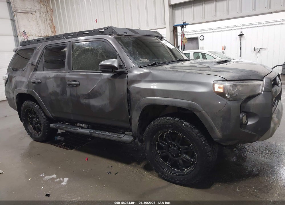 2020 TOYOTA 4RUNNER TRD OFF ROAD VIN: JTEBU5JR4L5793751