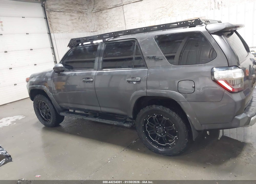 2020 TOYOTA 4RUNNER TRD OFF ROAD VIN: JTEBU5JR4L5793751