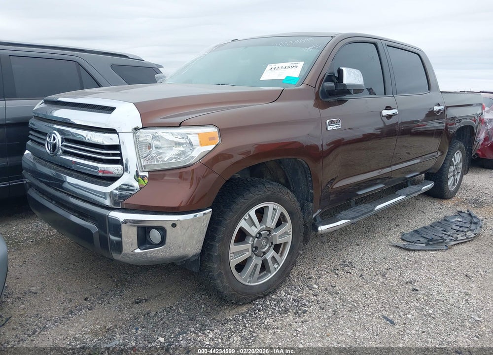 2017 TOYOTA TUNDRA 1794 5.7L V8 VIN: 5TFAW5F10HX617370