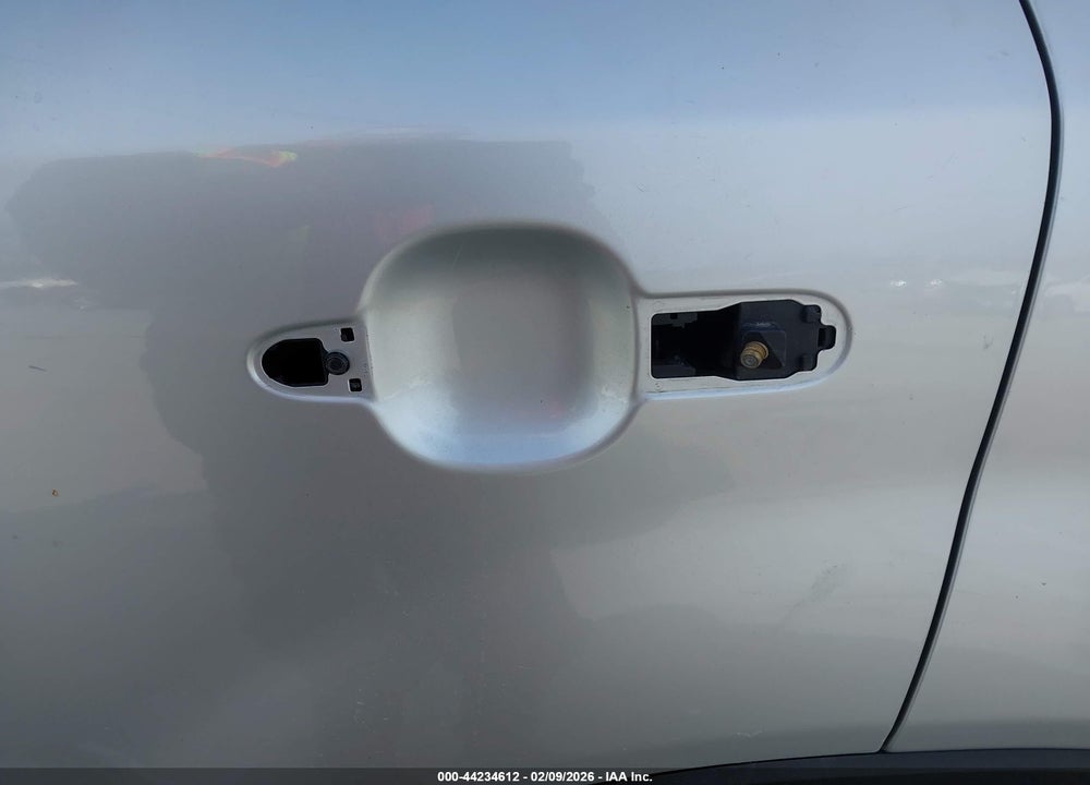 2012 KIA SORENTO LX VIN: 5XYKTDA68CG303407