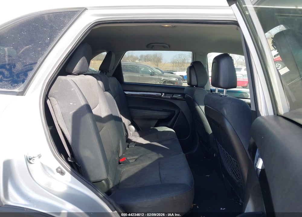 2012 KIA SORENTO LX VIN: 5XYKTDA68CG303407