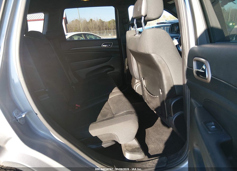 2015 JEEP GRAND CHEROKEE LAREDO VIN: 1C4RJFAG9FC687845