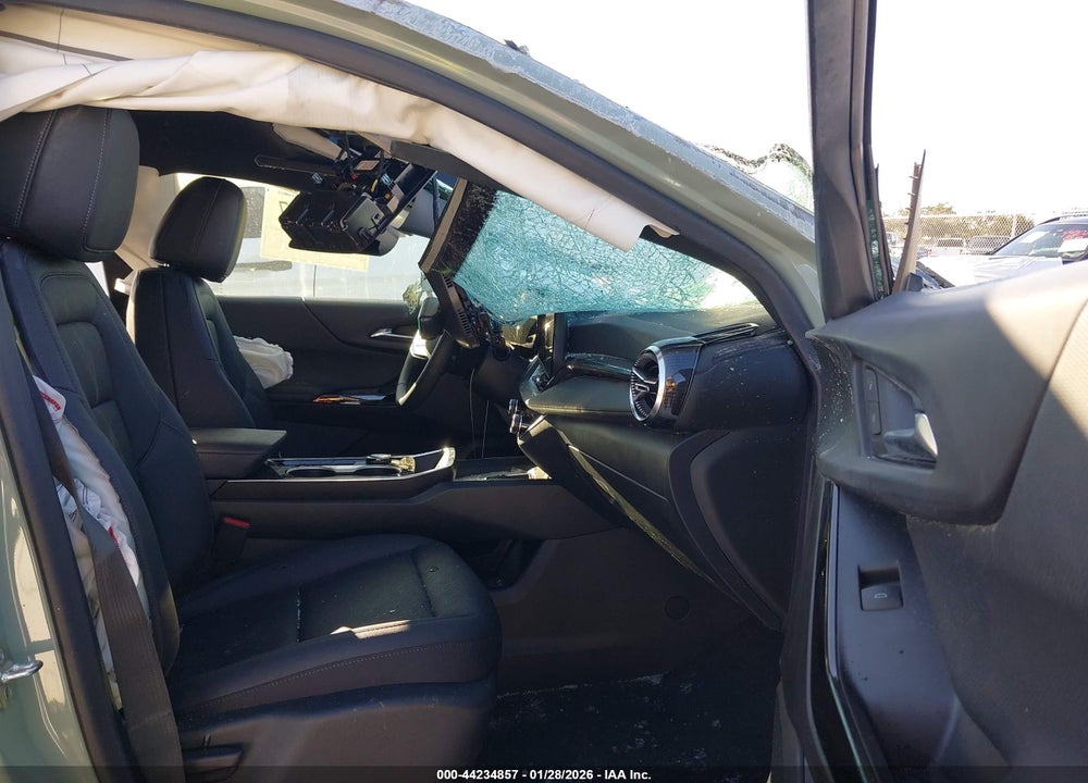 2026 CHEVROLET EQUINOX FWD LT VIN: 3GNAXHEG8TL325109