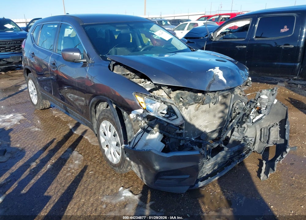 2017 NISSAN ROGUE S VIN: 5N1AT2MV4HC777378