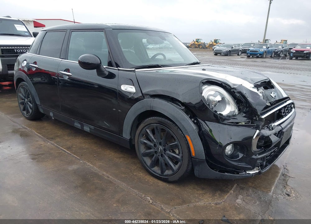 2016 MINI HARDTOP COOPER S VIN: WMWXU3C56G2D28730