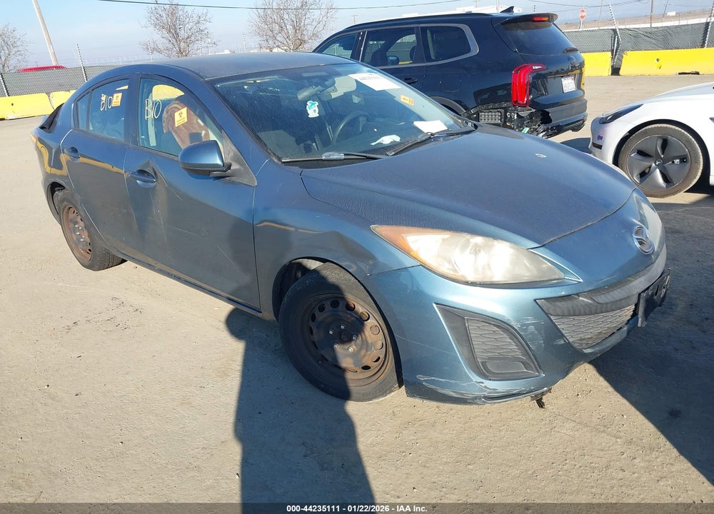 2011 MAZDA 3 I SPORT VIN: JM1BL1UG8B1467869