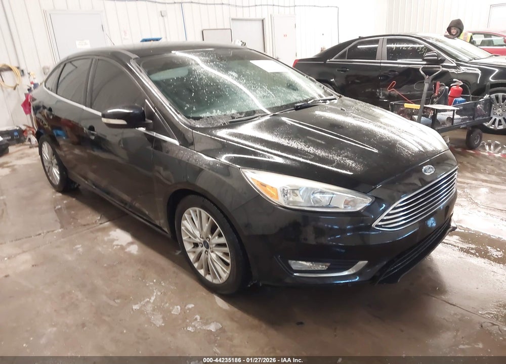 2015 FORD FOCUS TITANIUM VIN: 1FADP3J28FL235208