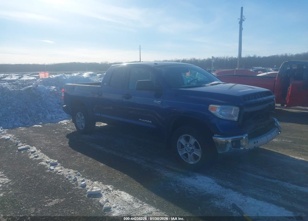 2015 TOYOTA TUNDRA SR5 5.7L V8 VIN: 5TFUY5F11FX431759