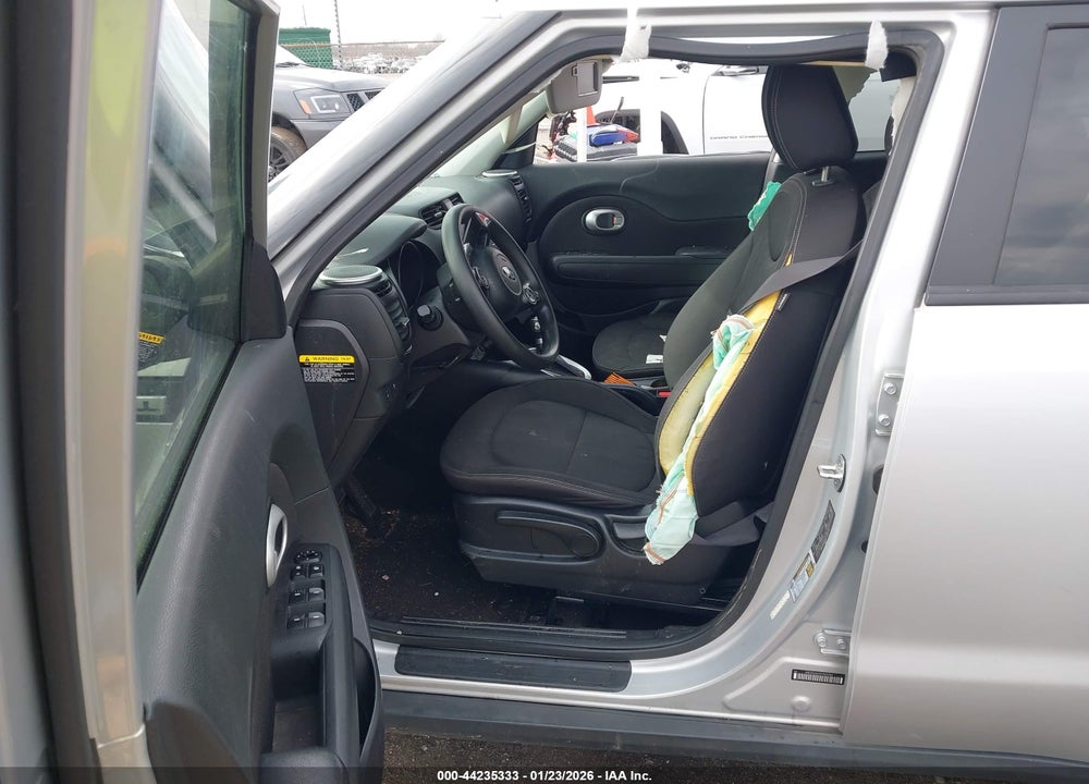 2016 KIA SOUL VIN: KNDJN2A24G7823792