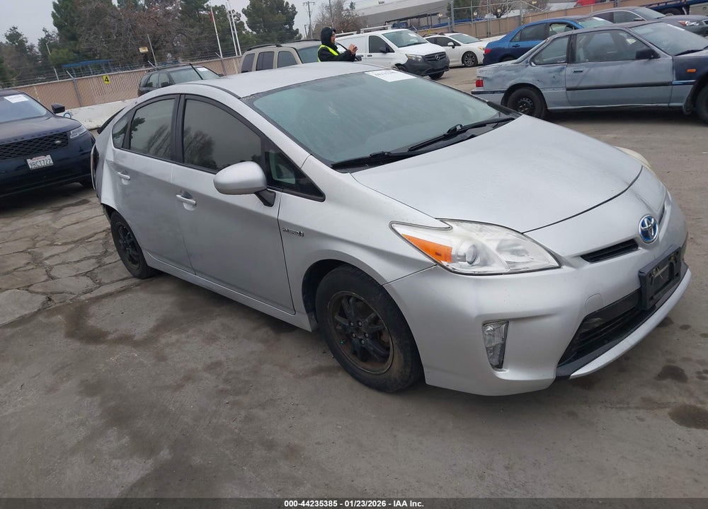 2014 TOYOTA PRIUS THREE VIN: JTDKN3DU6E1750805