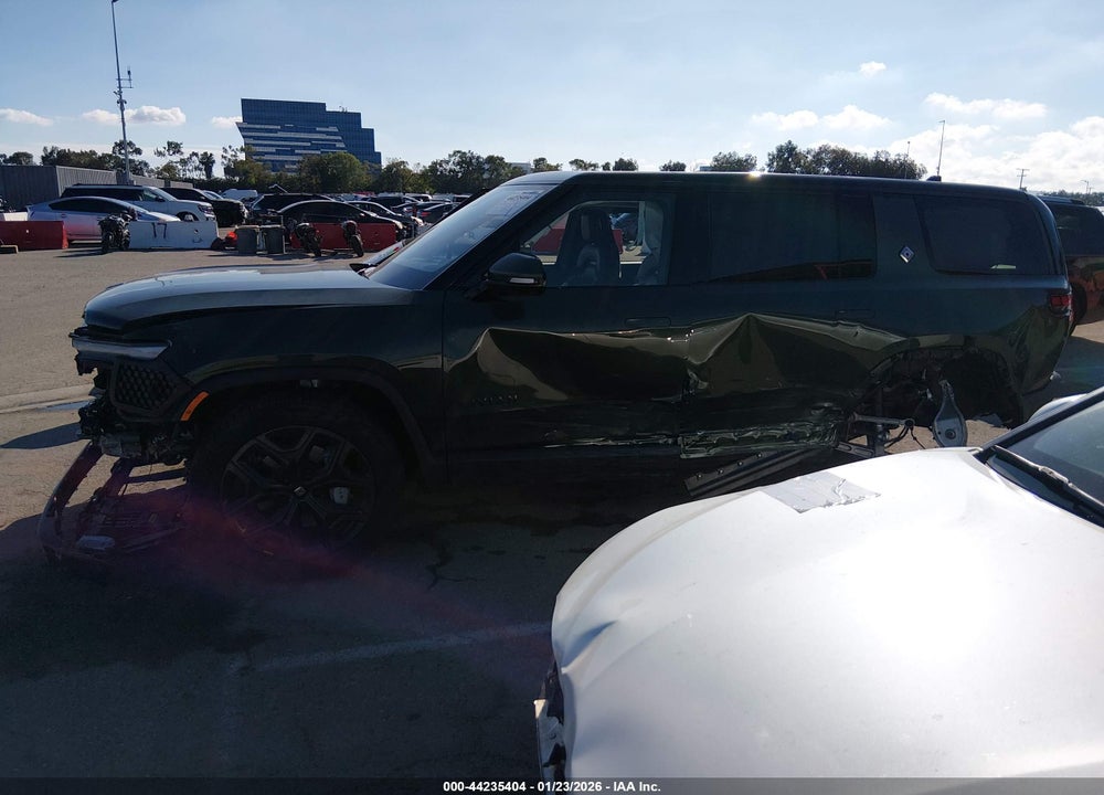 2025 RIVIAN R1S VIN: 7PDSGBBA6SN073927