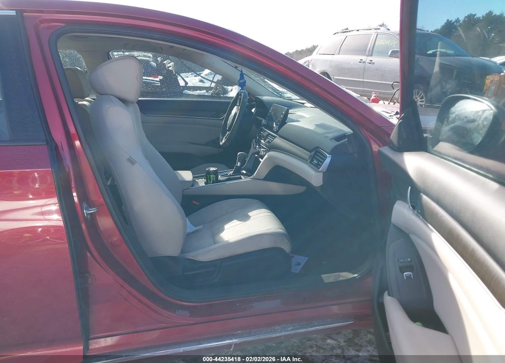 2018 HONDA ACCORD EX VIN: 1HGCV1F40JA220525