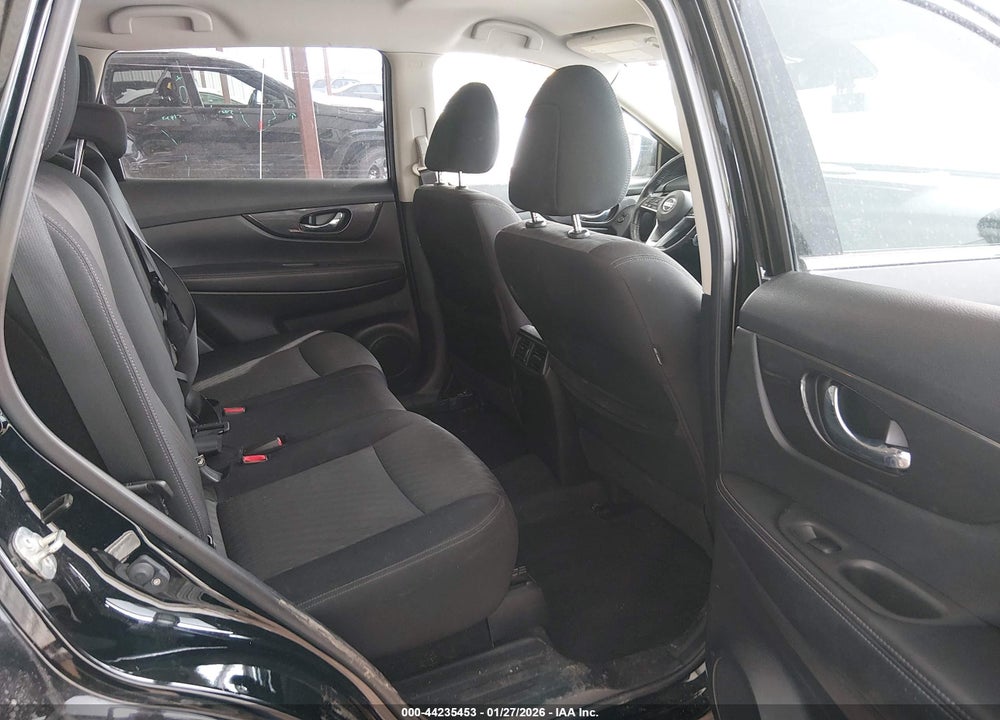 2020 NISSAN ROGUE SV FWD VIN: JN8AT2MT9LW038957