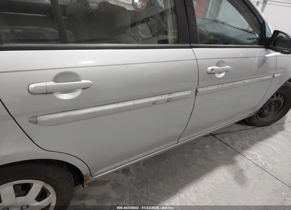 2006 HYUNDAI ACCENT GLS VIN: KMHCN46C46U025455