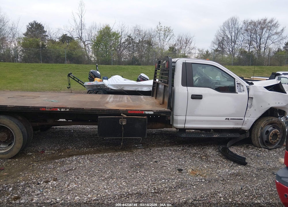 2017 FORD F-550 CHASSIS XL VIN: 1FDUF5HTXHDA09140