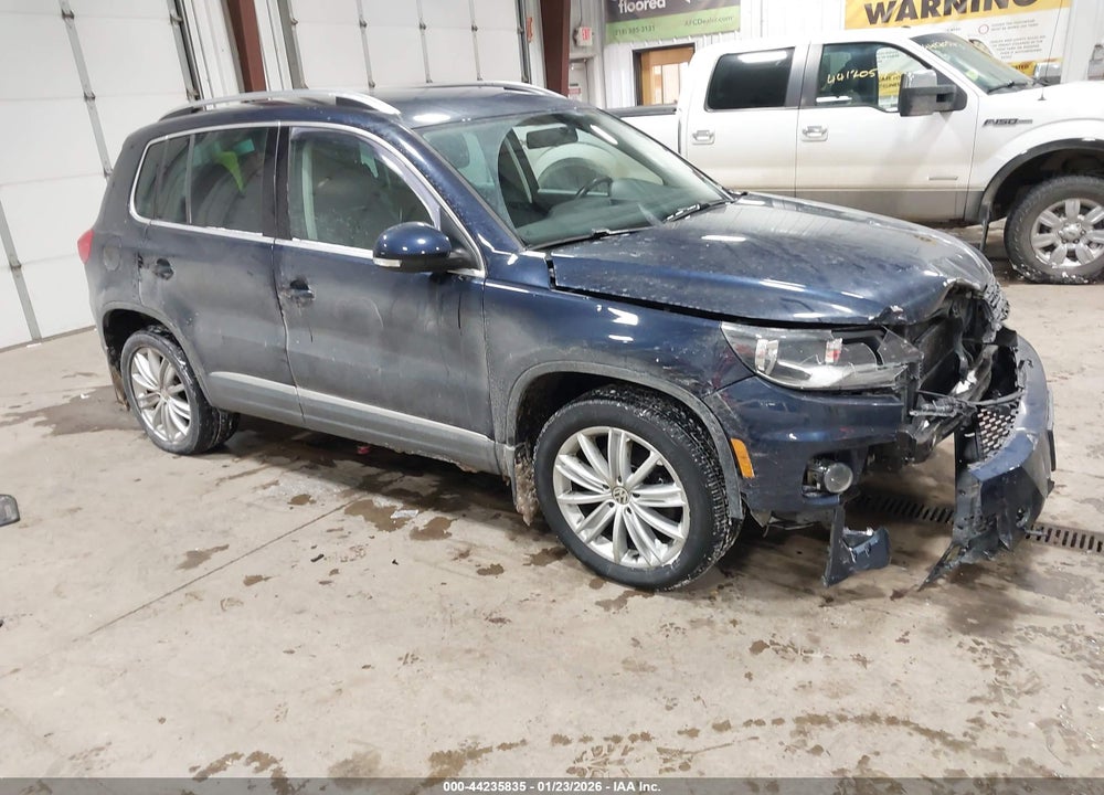 2013 VOLKSWAGEN TIGUAN SE VIN: WVGBV3AX9DW612980