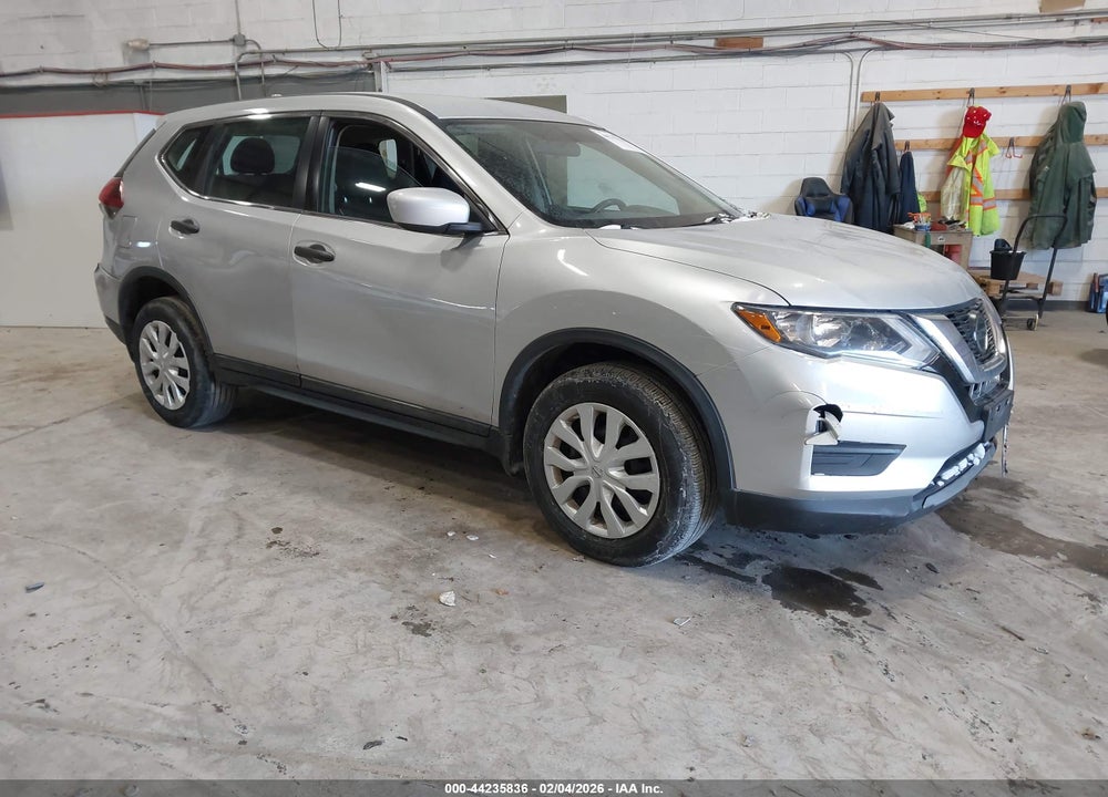 2018 NISSAN ROGUE S VIN: 5N1AT2MV7JC791992